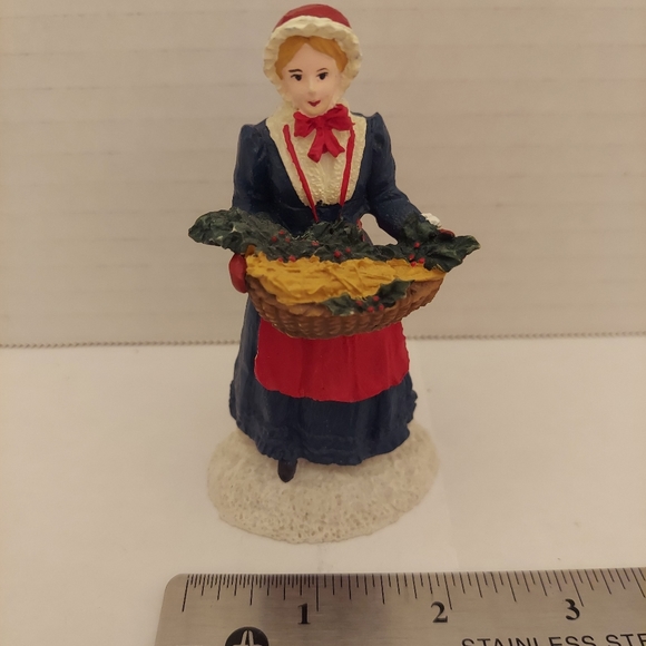 Mervyn's Village Square 1992 Woman With Basket Figurine - Picture 7 of 7